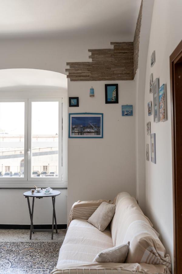 Niu Sunny Apartment Genua Exteriör bild