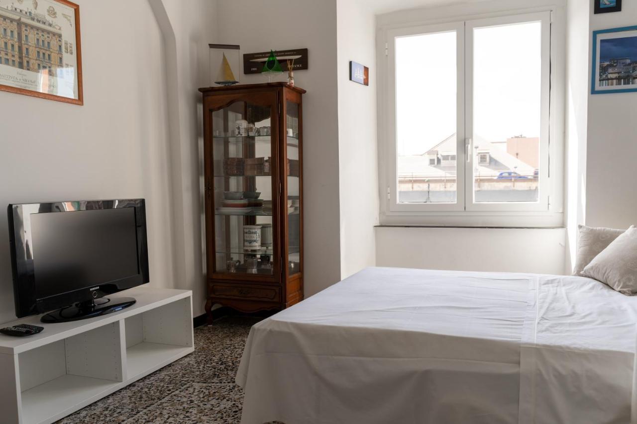 Niu Sunny Apartment Genua Exteriör bild